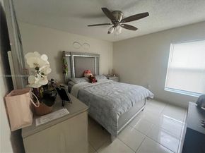 453 E 13th St, Hialeah FL 33010