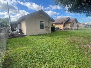 453 E 13th St, Hialeah FL 33010