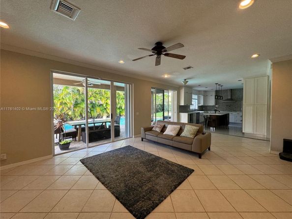 1684 Eagle Bend, Weston FL 33327