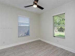 2231 NW 91st St, Miami FL 33147