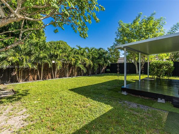 2231 NW 91st St, Miami FL 33147