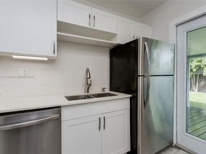 2231 NW 91st St, Miami FL 33147