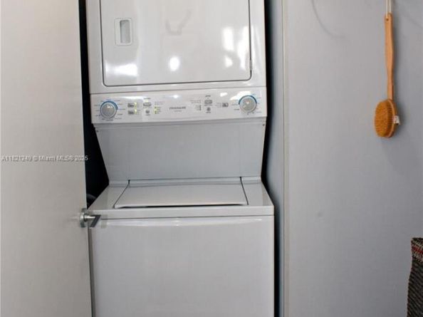 Undisclosed Address #A11821249, West Palm Beach FL 33401