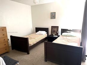 10053 NW 4th Ln 10053, Miami FL 33172