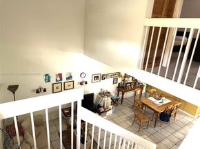 10053 NW 4th Ln 10053, Miami FL 33172