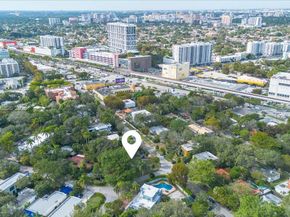 2500 Overbrook St, Miami FL 33133