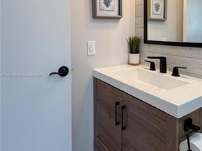 400 SE 10th St 112, Deerfield Beach FL 33441