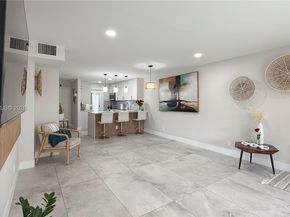 400 SE 10th St 112, Deerfield Beach FL 33441