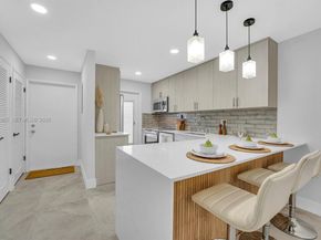 400 SE 10th St 112, Deerfield Beach FL 33441