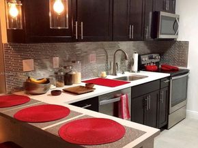 4061 N Dixie Hwy 30, Oakland Park FL 33334