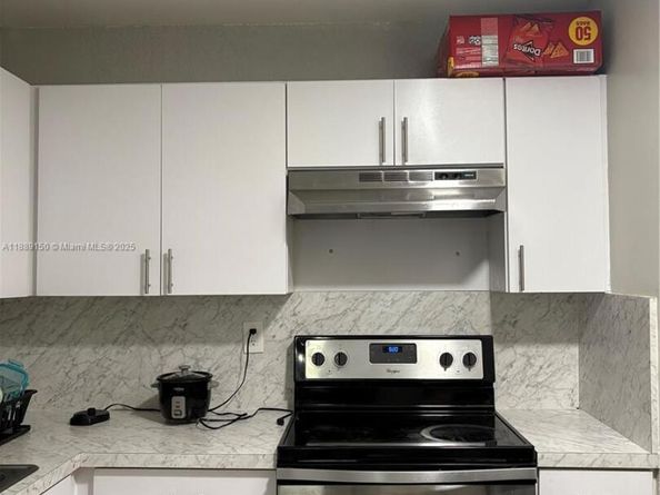 6575 W 4th Ave 111, Hialeah FL 33012