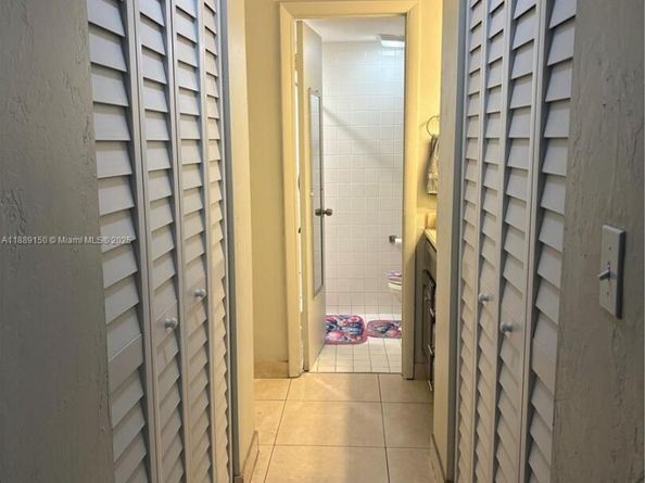 6575 W 4th Ave 111, Hialeah FL 33012