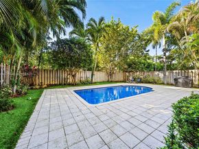 1608 SE 1st St, Fort Lauderdale FL 33301