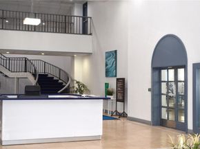 13499 Biscayne Blvd 702, North Miami FL 33181