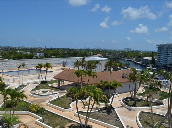 13499 Biscayne Blvd 702, North Miami FL 33181