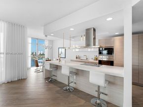 17301 Biscayne Blvd 2110, North Miami Beach FL 33160