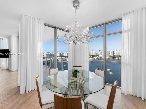 17301 Biscayne Blvd 2110, North Miami Beach FL 33160