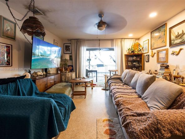 15290 SW 82nd Ave, Palmetto Bay FL 33157