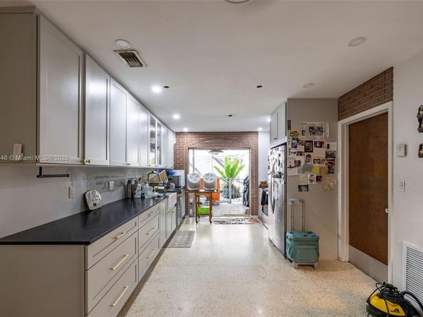 15290 SW 82nd Ave, Palmetto Bay FL 33157