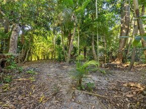 15290 SW 82nd Ave, Palmetto Bay FL 33157