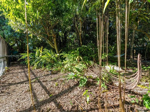 15290 SW 82nd Ave, Palmetto Bay FL 33157