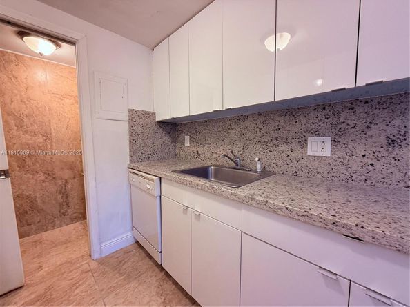 6603 Winfield Blvd B8, Margate FL 33063