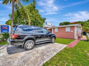 280 NW 34th St, Miami FL 33127