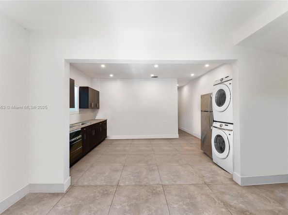 19 NE 48th St, Miami FL 33137