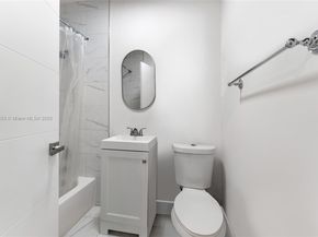19 NE 48th St, Miami FL 33137