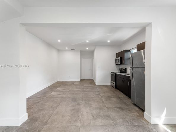 19 NE 48th St, Miami FL 33137