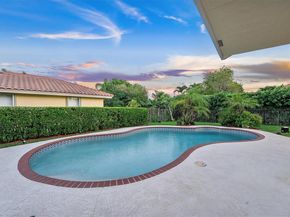 2667 Palmer Pl, Weston FL 33332