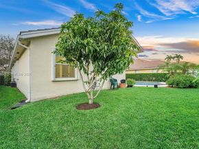 2667 Palmer Pl, Weston FL 33332