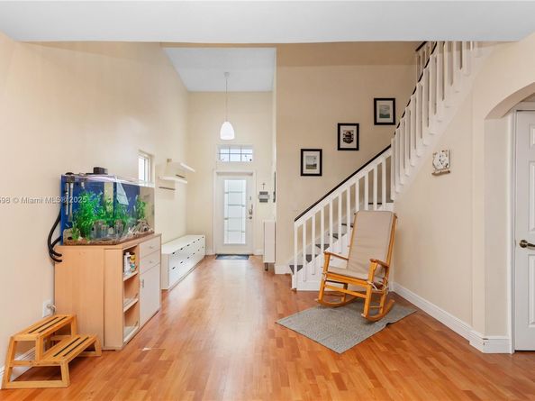 1226 NW 170th Ter, Pembroke Pines FL 33028