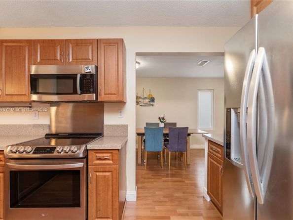 1226 NW 170th Ter, Pembroke Pines FL 33028