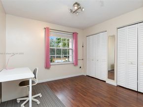 1226 NW 170th Ter, Pembroke Pines FL 33028