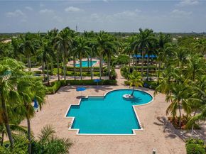 1226 NW 170th Ter, Pembroke Pines FL 33028