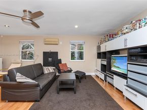 1226 NW 170th Ter, Pembroke Pines FL 33028