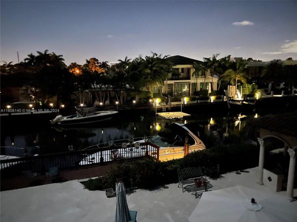 623 Riviera Isle Dr, Fort Lauderdale FL 33301