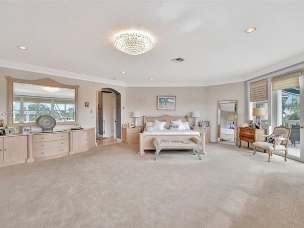 623 Riviera Isle Dr, Fort Lauderdale FL 33301
