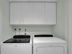 3530 Mystic Pointe Dr 214, Aventura FL 33180