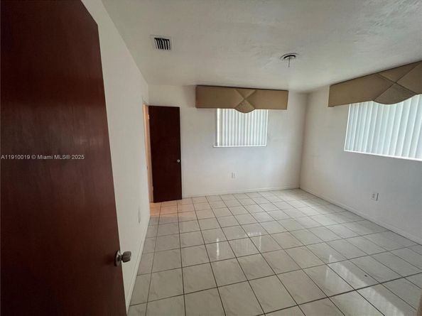 6200 SW 19th St, Miramar FL 33023