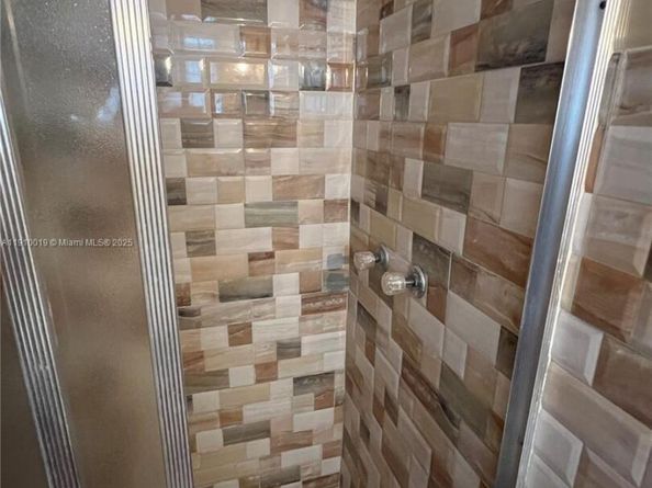 6200 SW 19th St, Miramar FL 33023