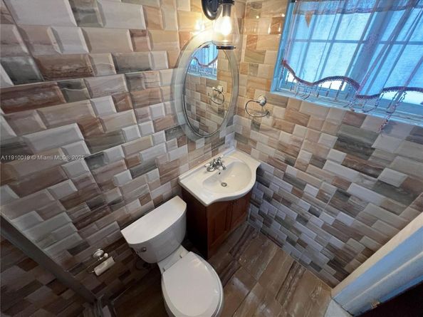 6200 SW 19th St, Miramar FL 33023