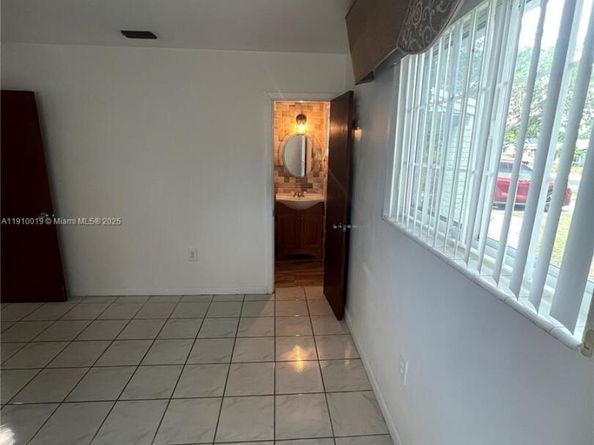 6200 SW 19th St, Miramar FL 33023