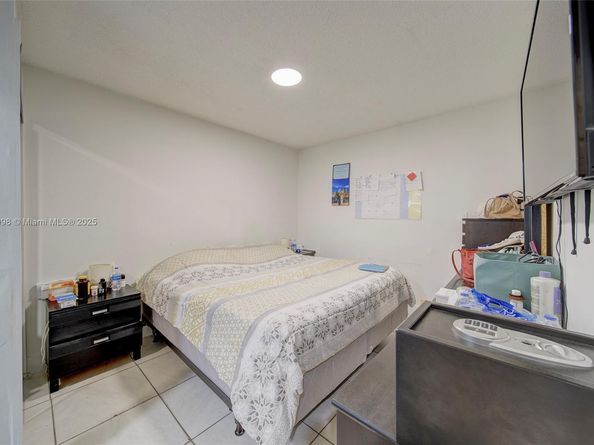 5040 NW 197 St, Miami FL 33055