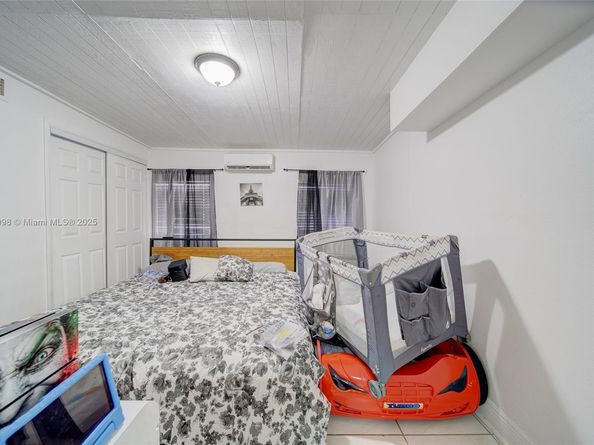 5040 NW 197 St, Miami FL 33055