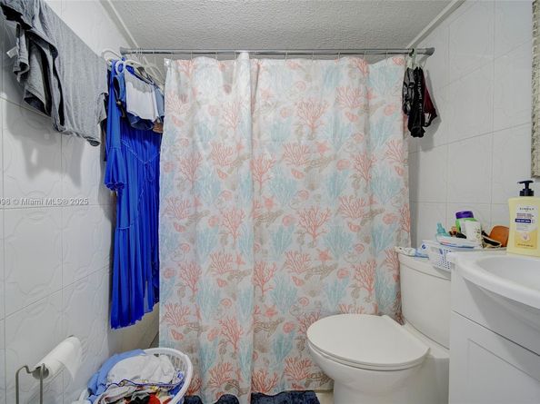 5040 NW 197 St, Miami FL 33055