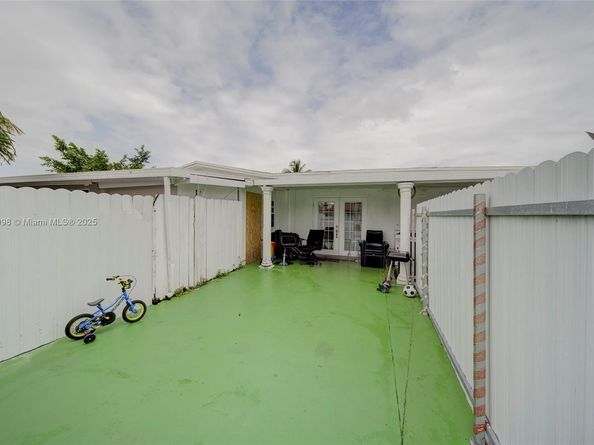 5040 NW 197 St, Miami FL 33055