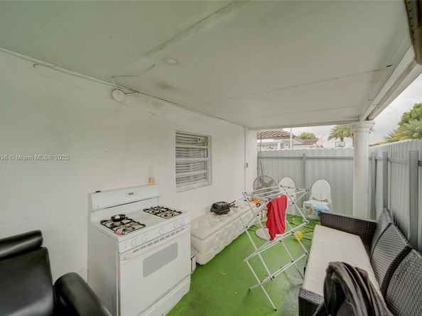 5040 NW 197 St, Miami FL 33055