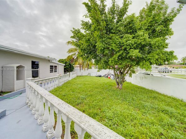 5040 NW 197 St, Miami FL 33055